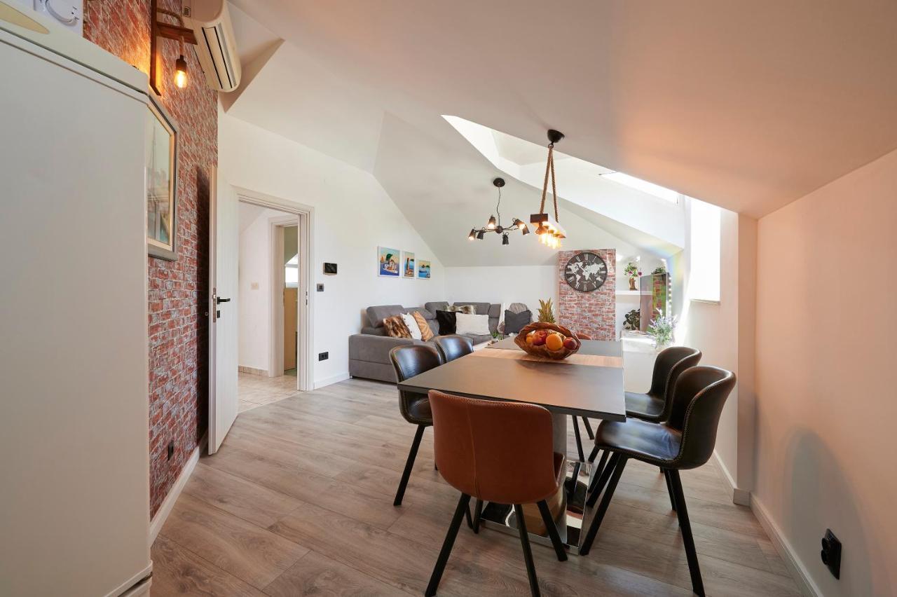 Apartment Ana-Marija トロギール エクステリア 写真